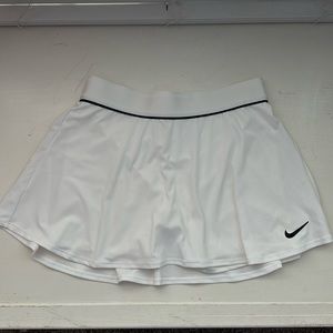 NIKE tennis skirt